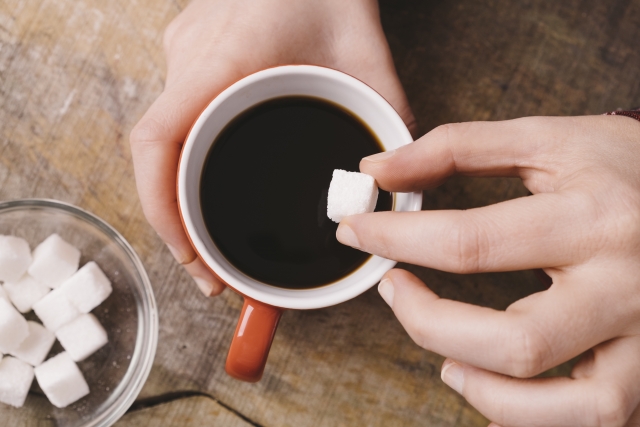コーヒーと砂糖