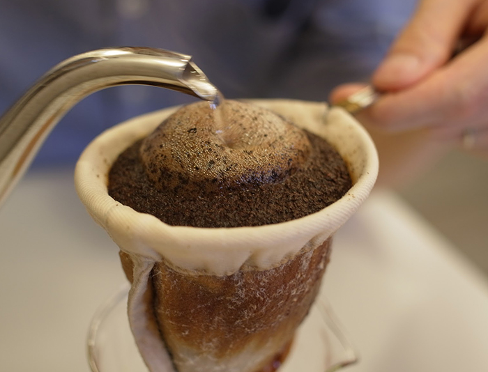 ネルドリップでのコーヒーの淹れ方～ポイントは道具の保存方法！使い方は簡単！～